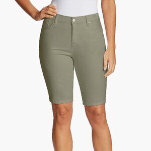 Gloria Vanderbilt Women's Mid Rise Feminine Cut Bermuda Short, Sage, 6P